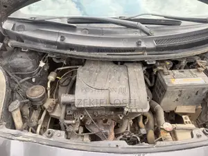 Toyota Vitz 1.3 AWD 3dr 2010 Gray