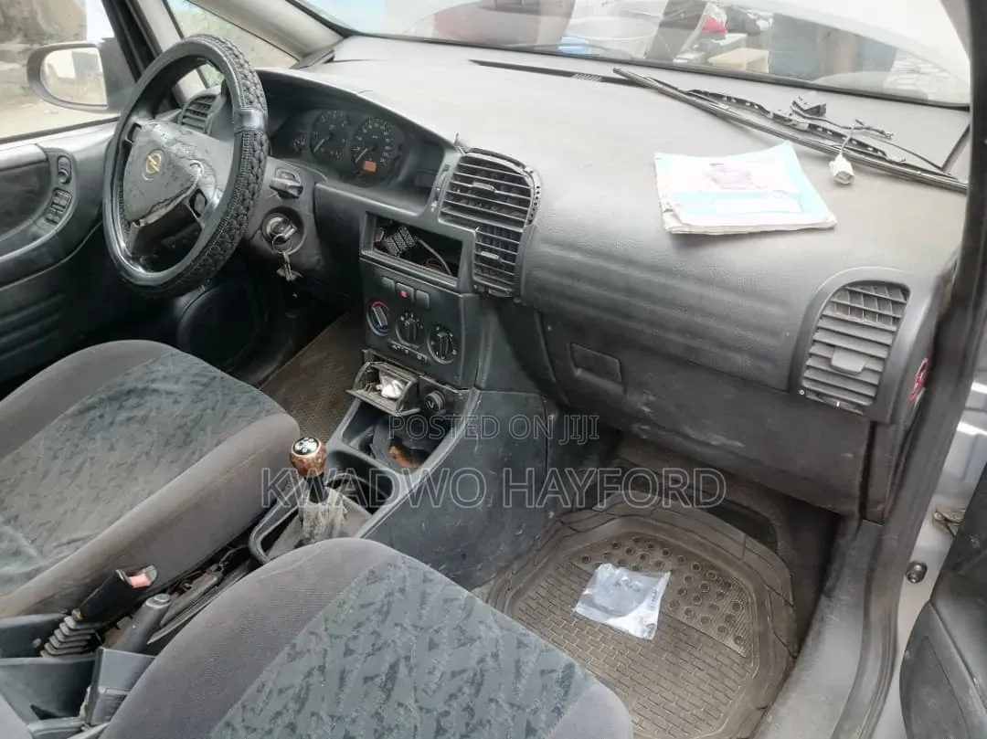 Opel Zafira 2005 Silver