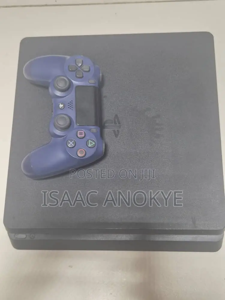 PlayStation 4 Slim 1 Terebyate