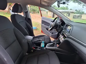 Hyundai Elantra 2020 Red