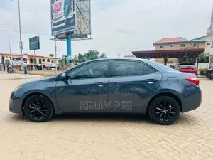 Toyota Corolla LE Eco (1.8L 4cyl 2A) 2018 Gray