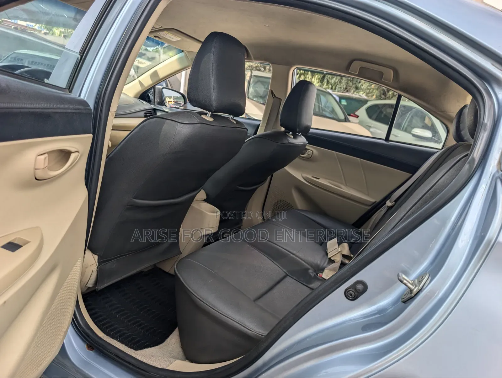 Toyota Yaris 2017 Blue