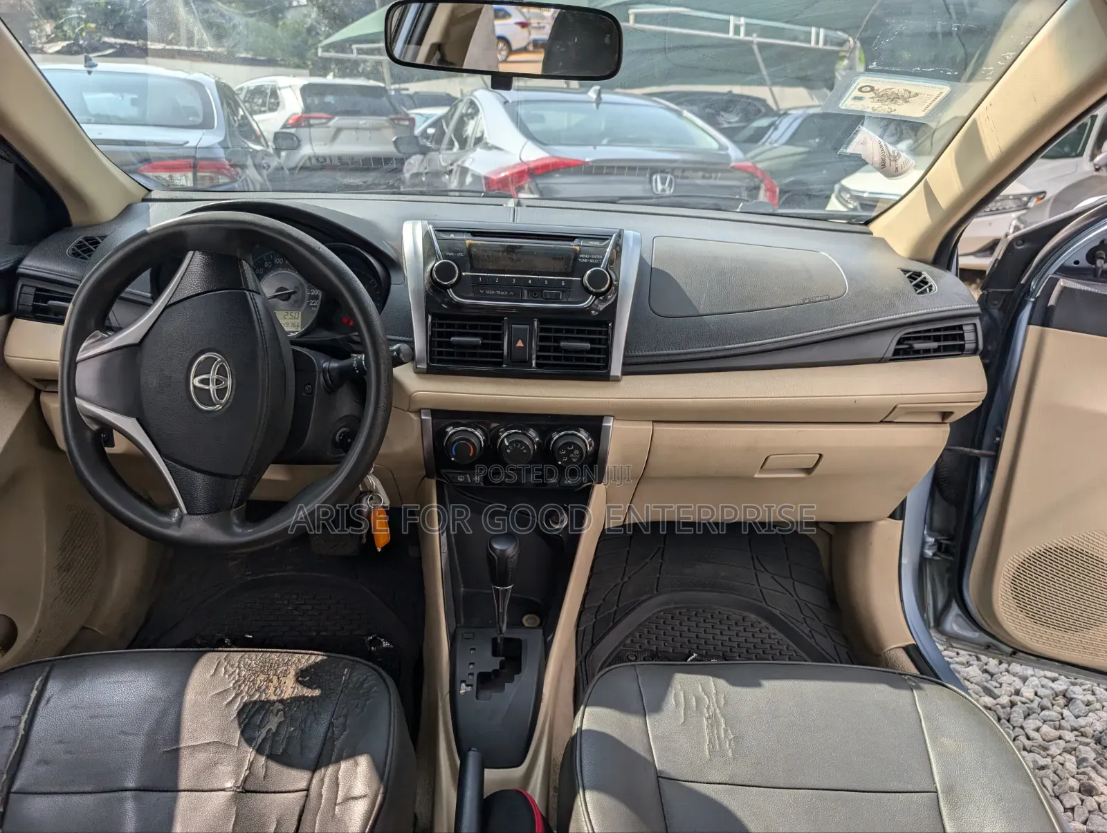 Toyota Yaris 2017 Blue