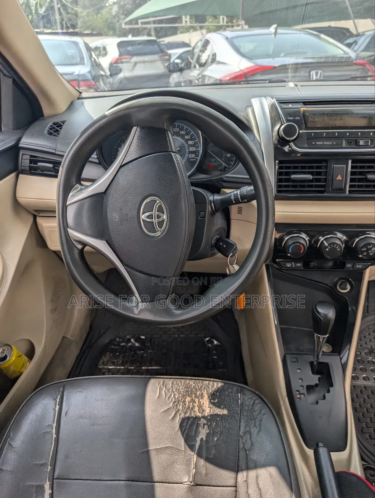 Toyota Yaris 2017 Blue