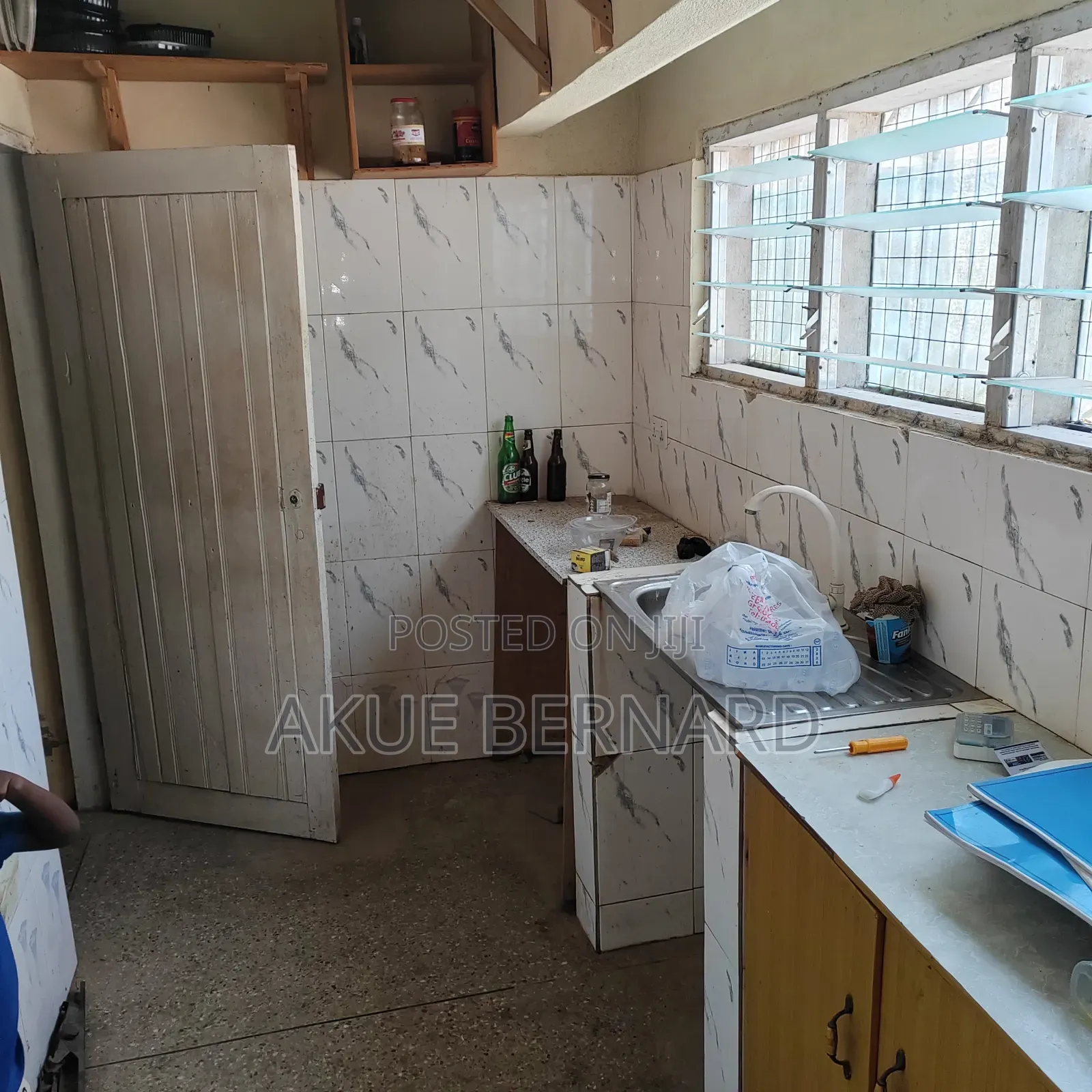 Furnished 2bdrm Room & Parlour in Mccarthy for rent