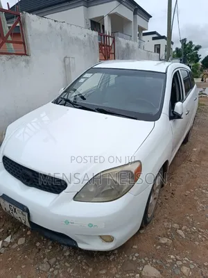 Toyota Matrix 2005 White