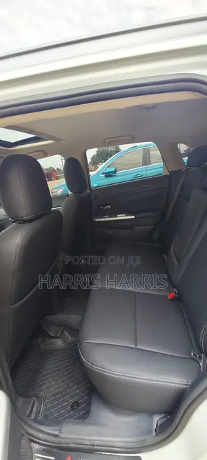 Mitsubishi Outlander Sport 2017 White