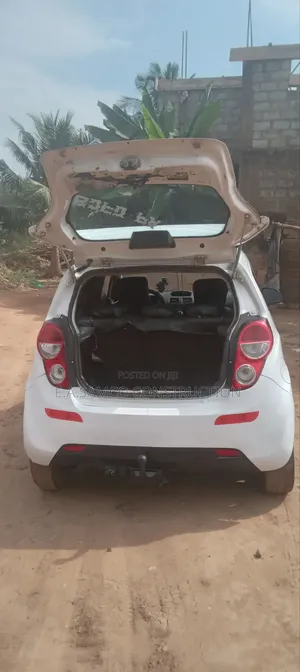 Chevrolet Spark 2012 White