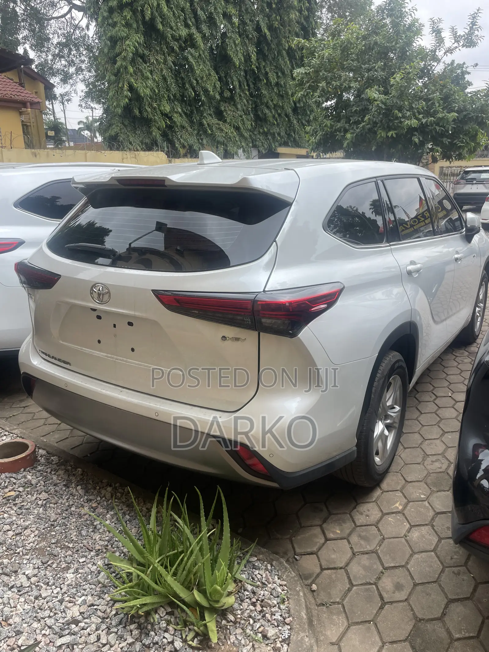 Toyota Highlander XLE AWD 2024 White