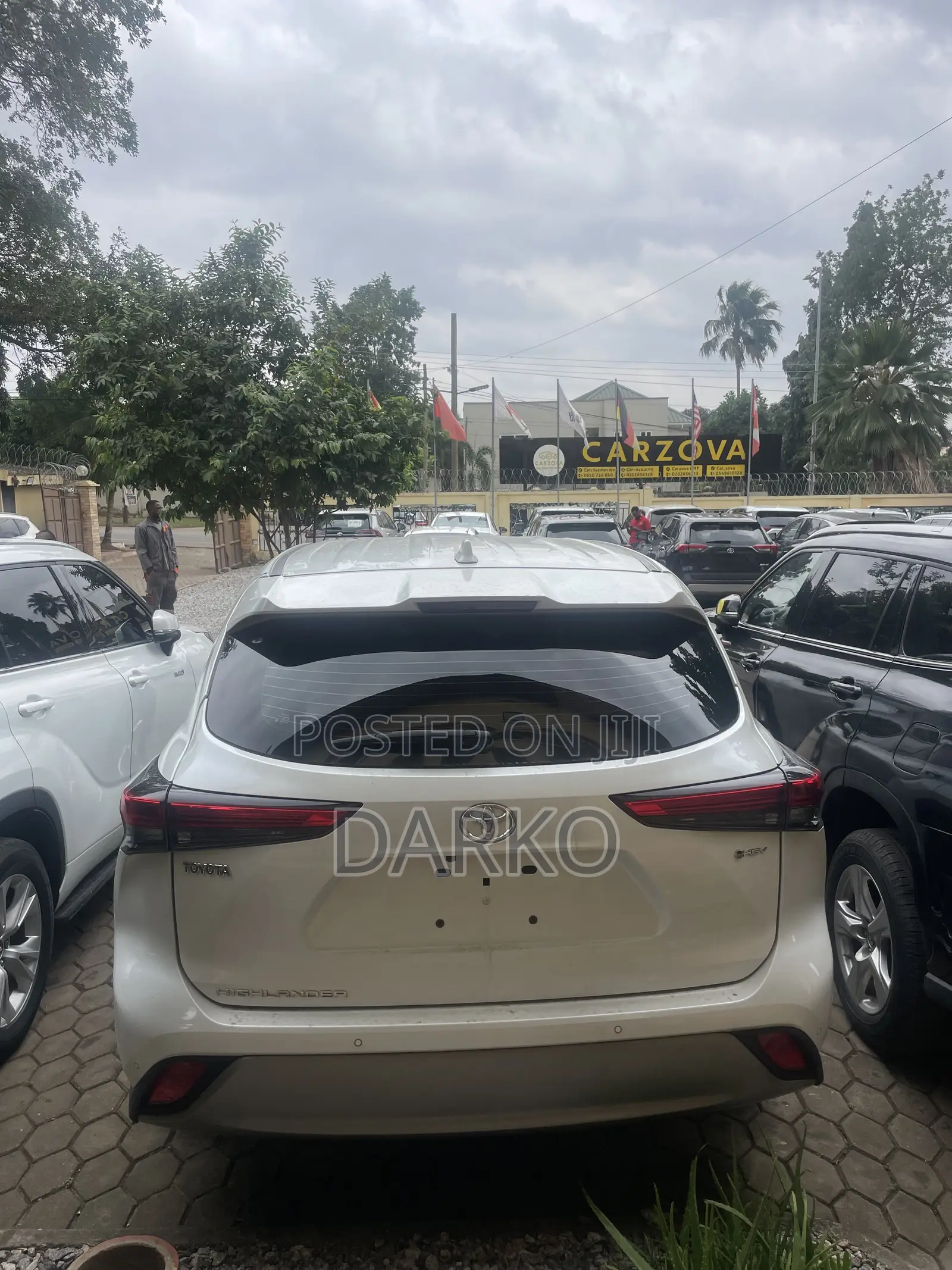 Toyota Highlander XLE AWD 2024 White