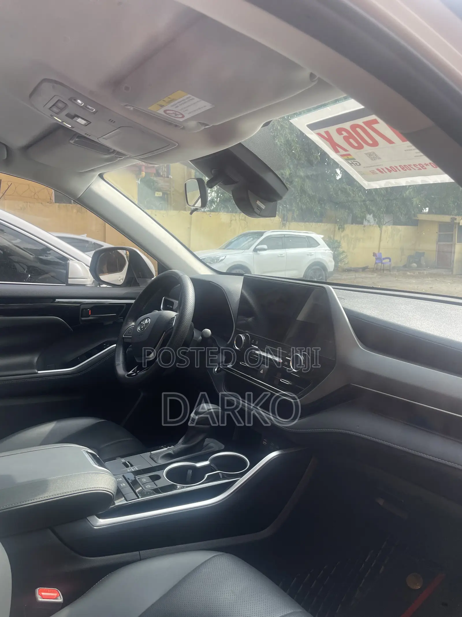Toyota Highlander XLE AWD 2024 White