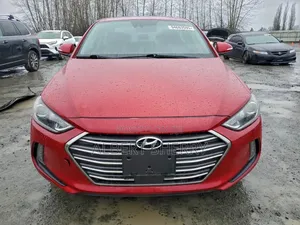 Hyundai Elantra 2017 Red