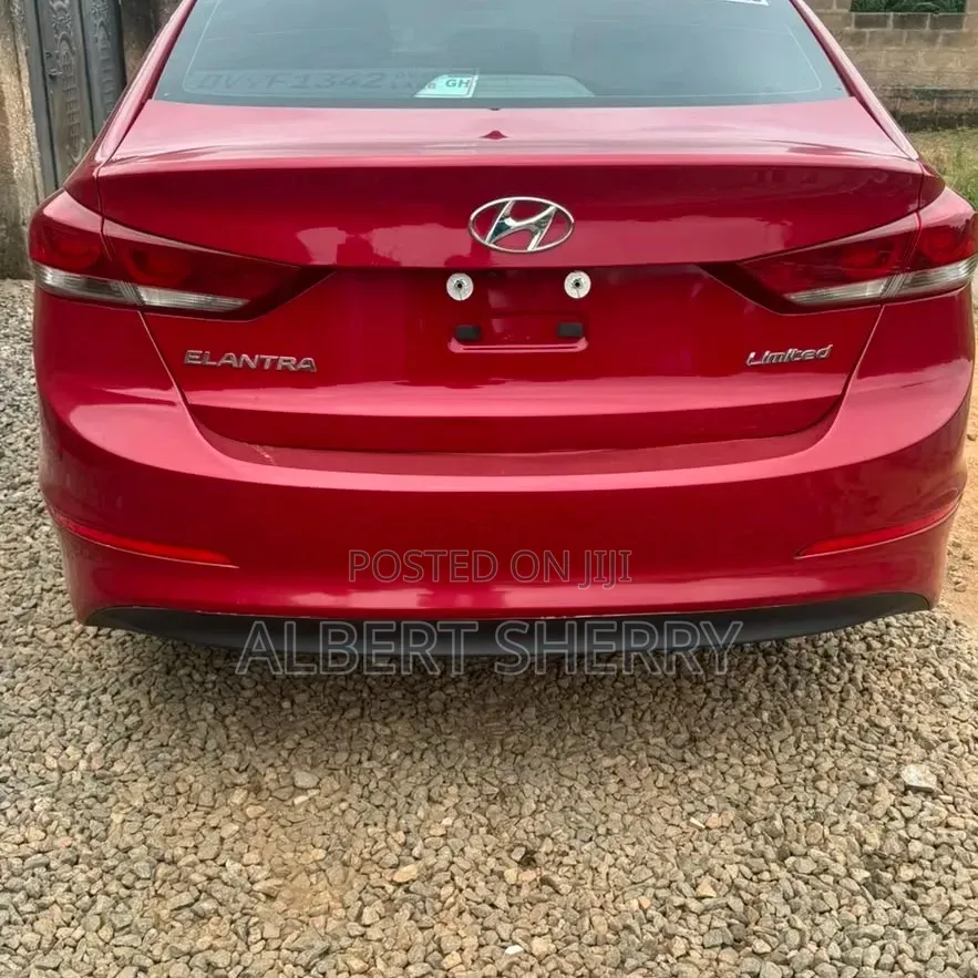 Hyundai Elantra 2017 Red