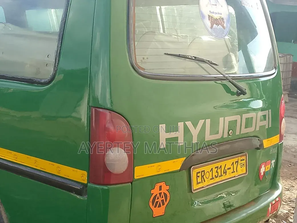 Hyundai H-100 2001 Green