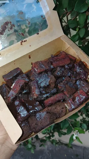 Brownie Bites With Milky Melted Chocolate