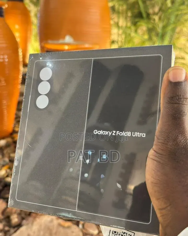 New Samsung Galaxy Z Fold8 Ultra 512 GB Graphite