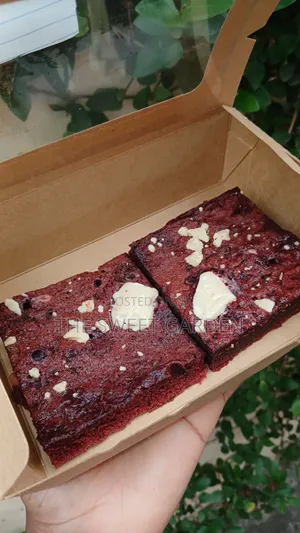 Red Velvet Brownies With White Chocolate