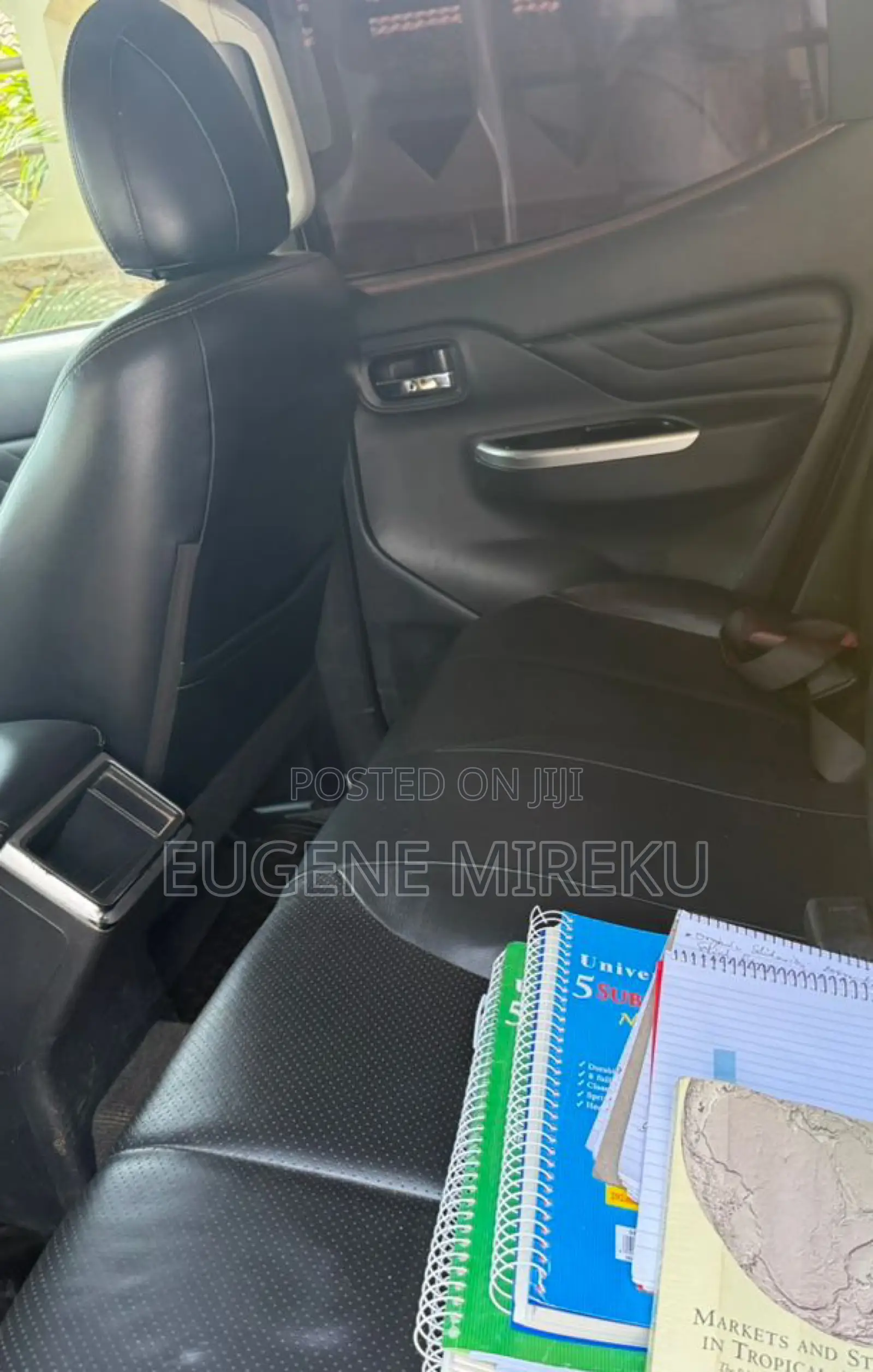 Mitsubishi L200 2019 Yellow