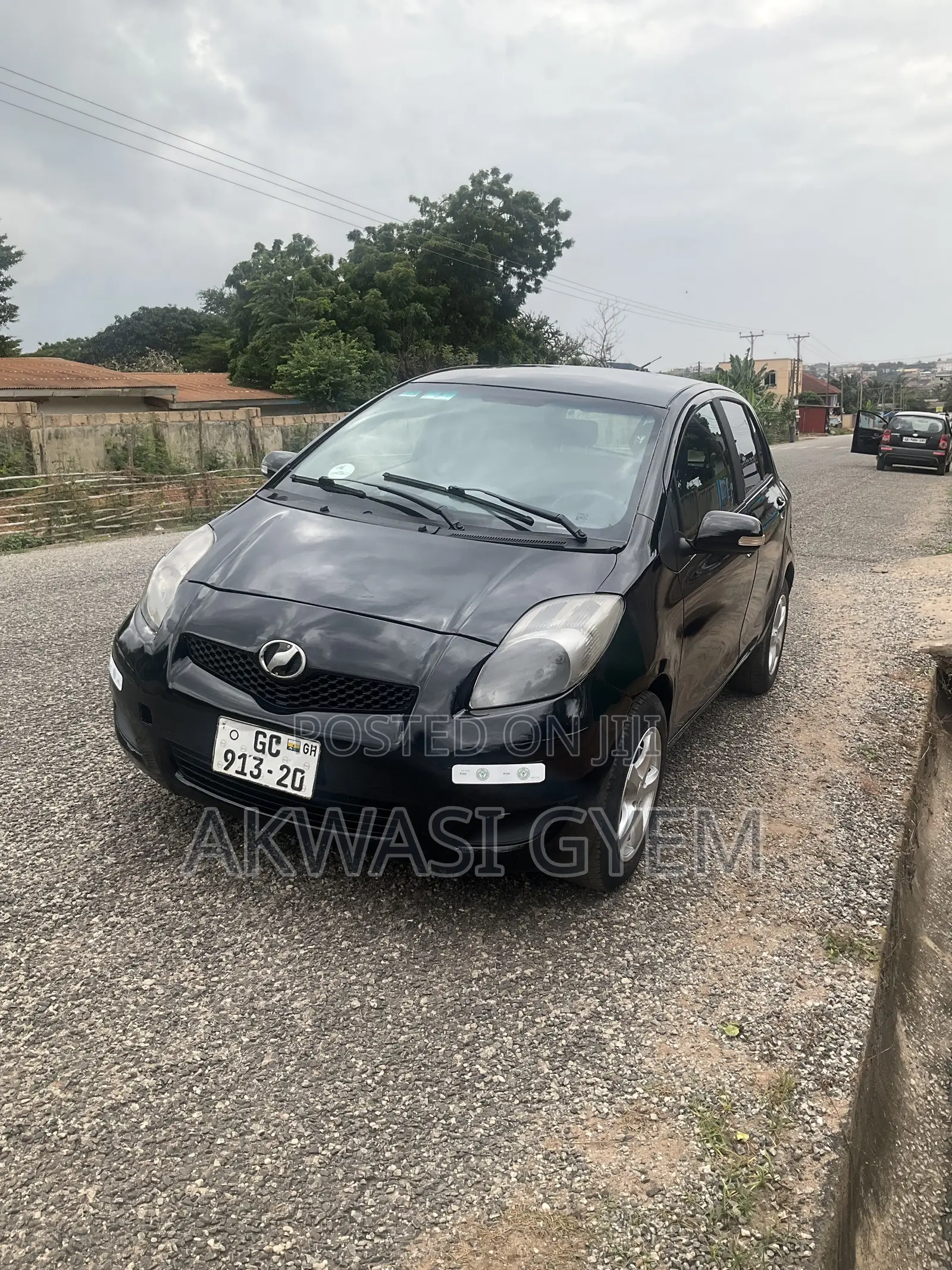 Toyota Vitz 1.0 FWD 5dr 2010 Black