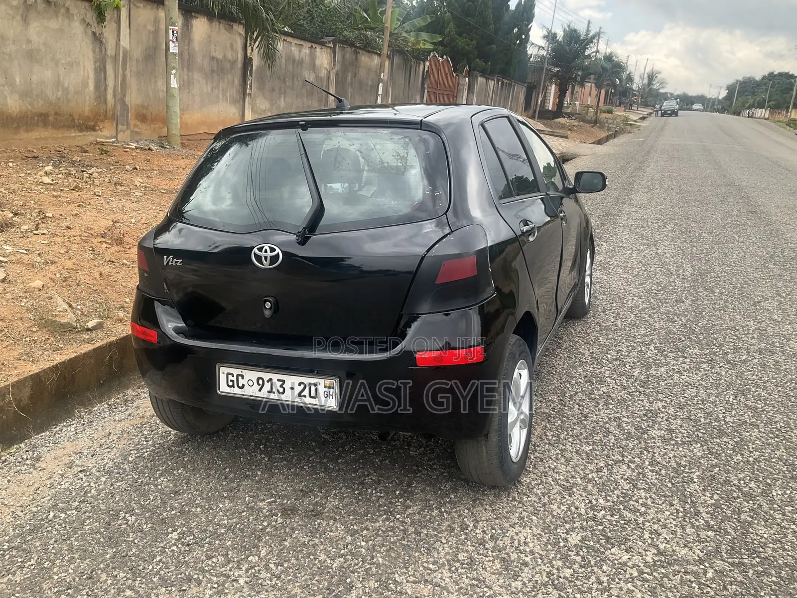 Toyota Vitz 1.0 FWD 5dr 2010 Black