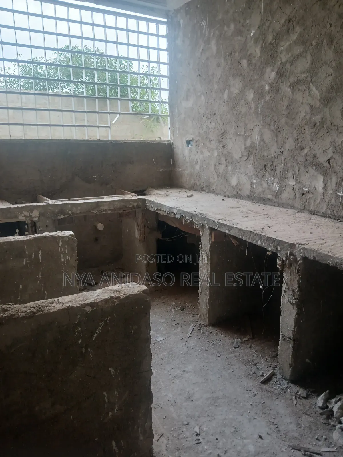 4bdrm House in Nya Anidaso Real, Ejisu-Juaben Municipal for sale