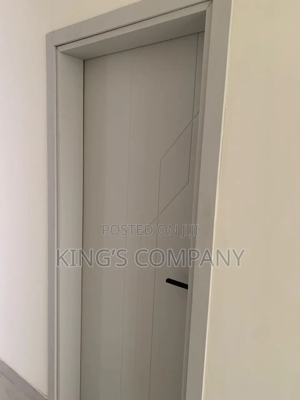 Door’s Installing Service