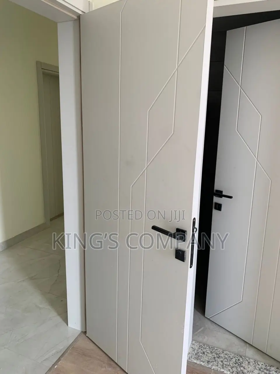 Door’s Installing Service