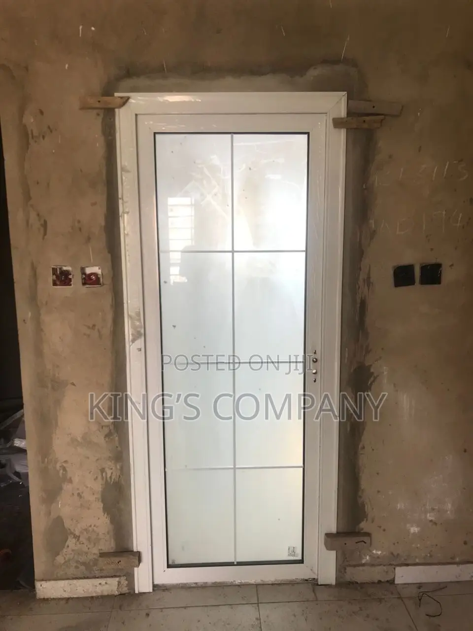 Door’s Installing Service