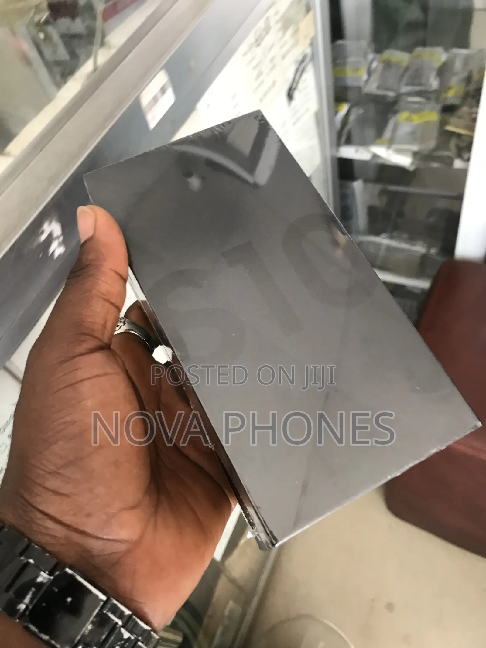 New Samsung Galaxy S10 128 GB Black