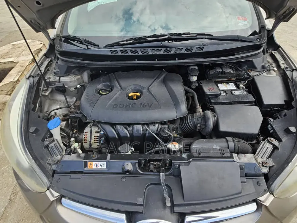 Hyundai Elantra 2015 Beige