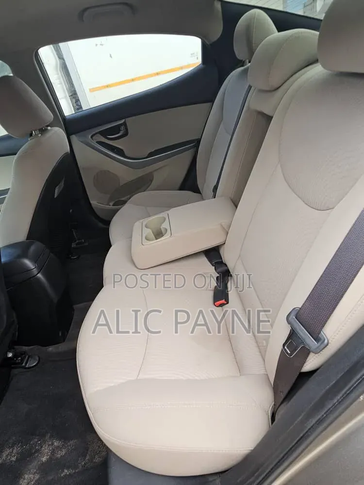 Hyundai Elantra 2015 Beige