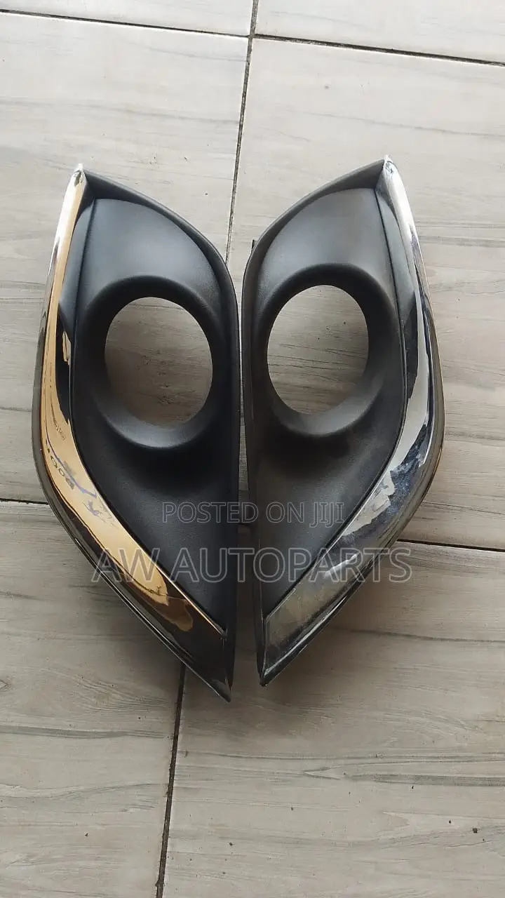 Nissan Versa 2015-2019 Foglight Covers. Pair