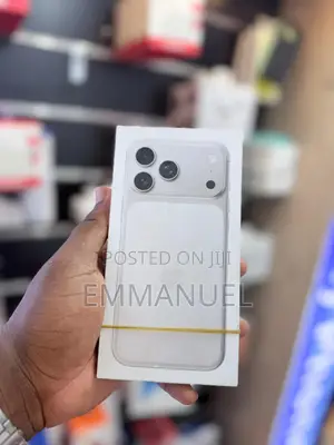 New Apple iPhone 17 Pro Max 256 GB Silver