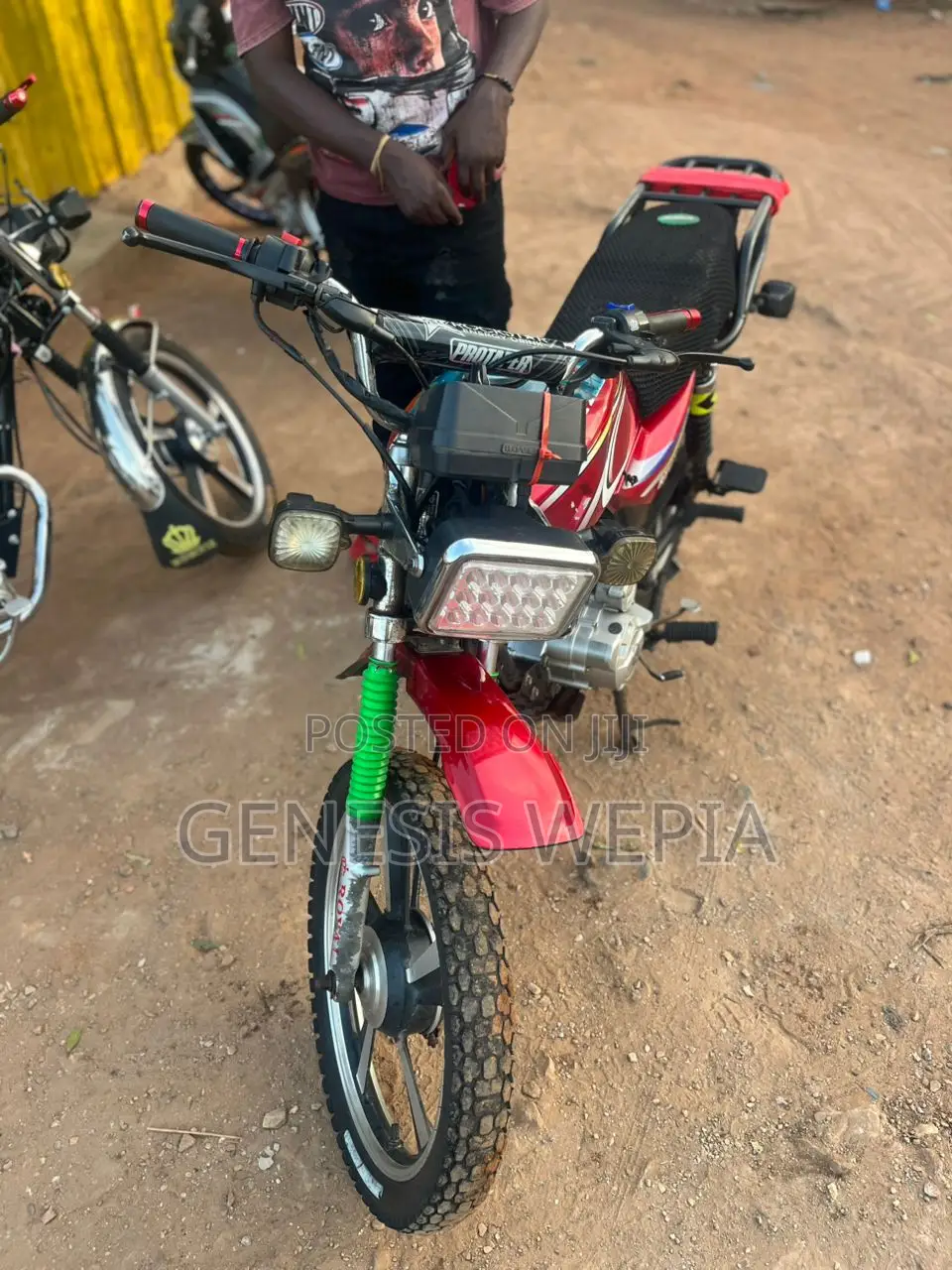 Royal RY150 2025 Red