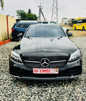 Mercedes-Benz C300 2020 Black