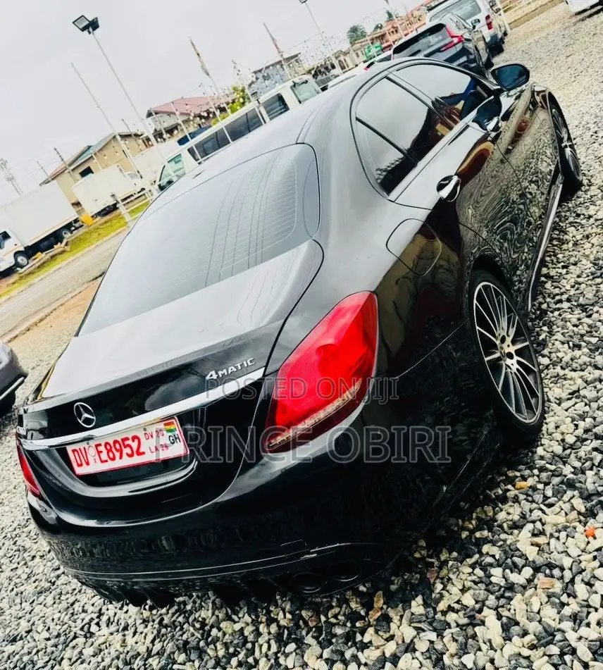 Mercedes-Benz C300 2020 Black