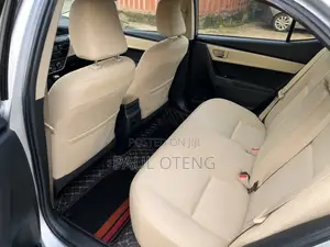 Toyota Corolla 2019 White