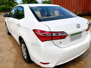 Toyota Corolla 2019 White