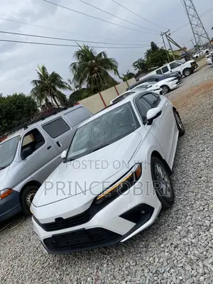 Honda Civic EX 2022 White