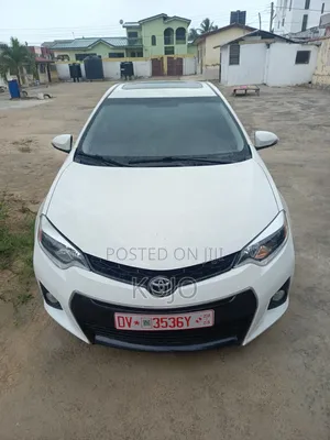 Toyota Corolla 2015 White
