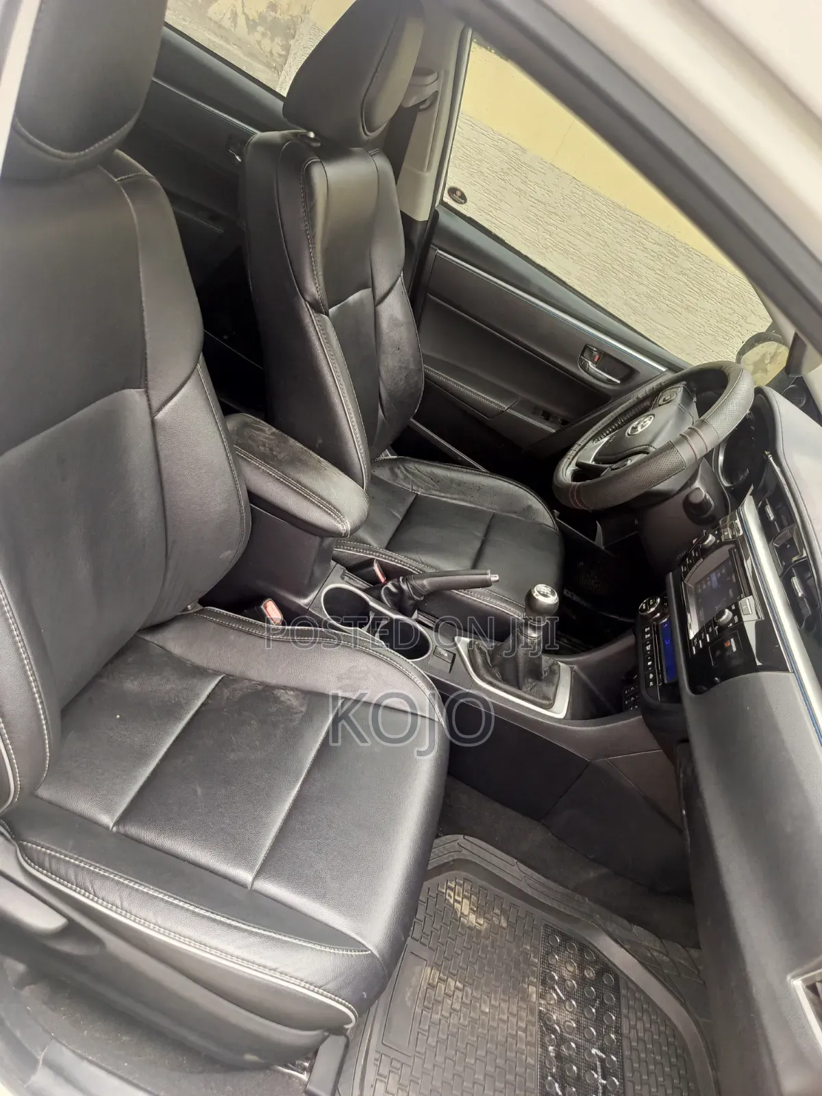 Toyota Corolla 2015 White