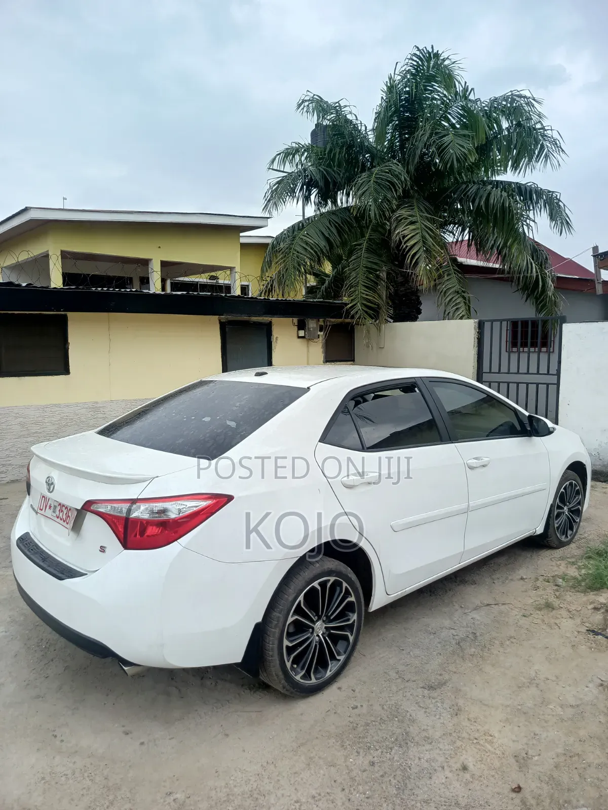 Toyota Corolla 2015 White