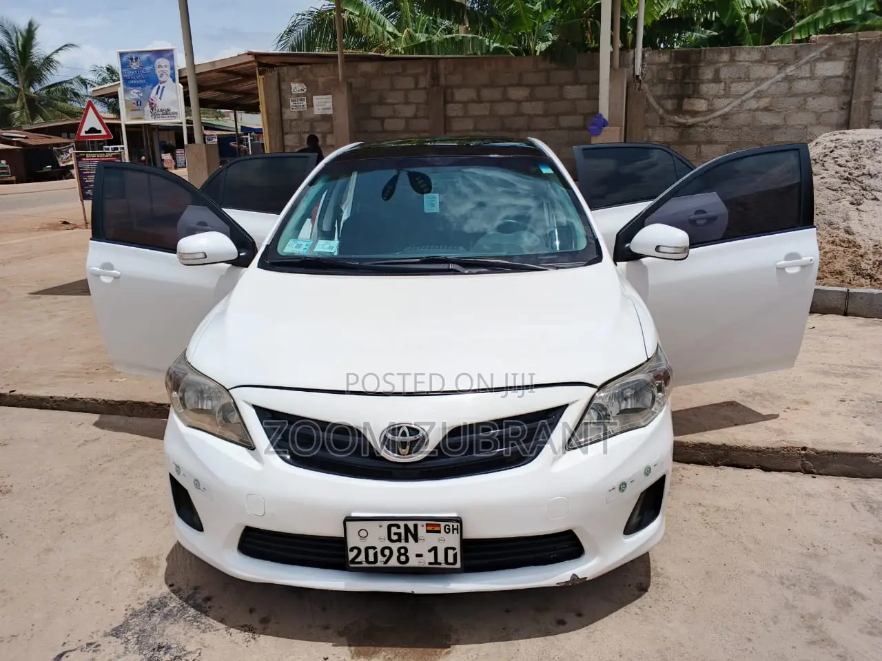 Toyota Corolla 2010 White