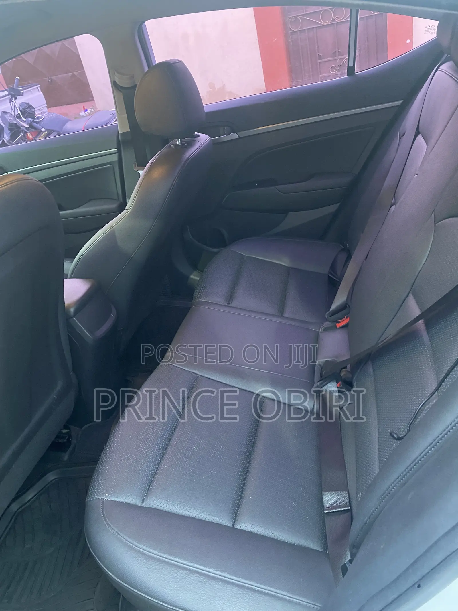 Hyundai Avante 2018 White