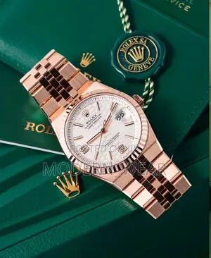 Rolex Land - Dweller in Rose Gold / White
