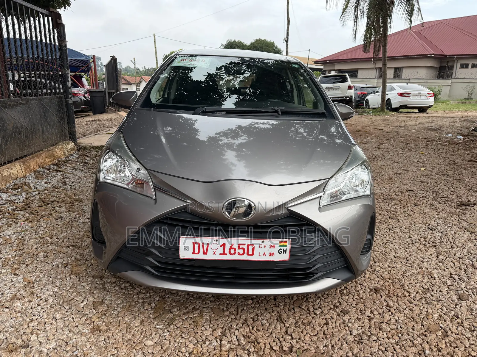Toyota Vitz 2018 Gray