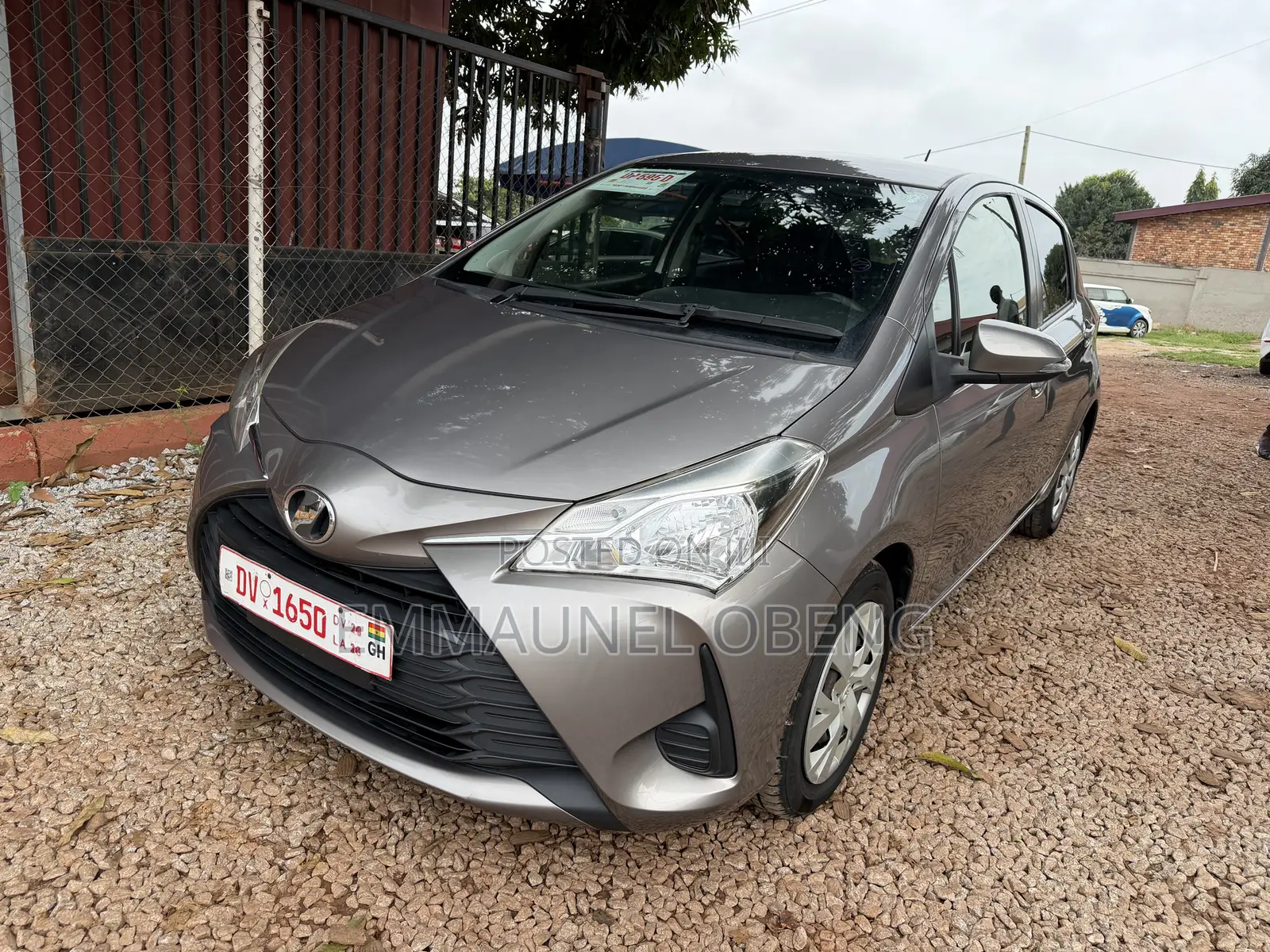 Toyota Vitz 2018 Gray