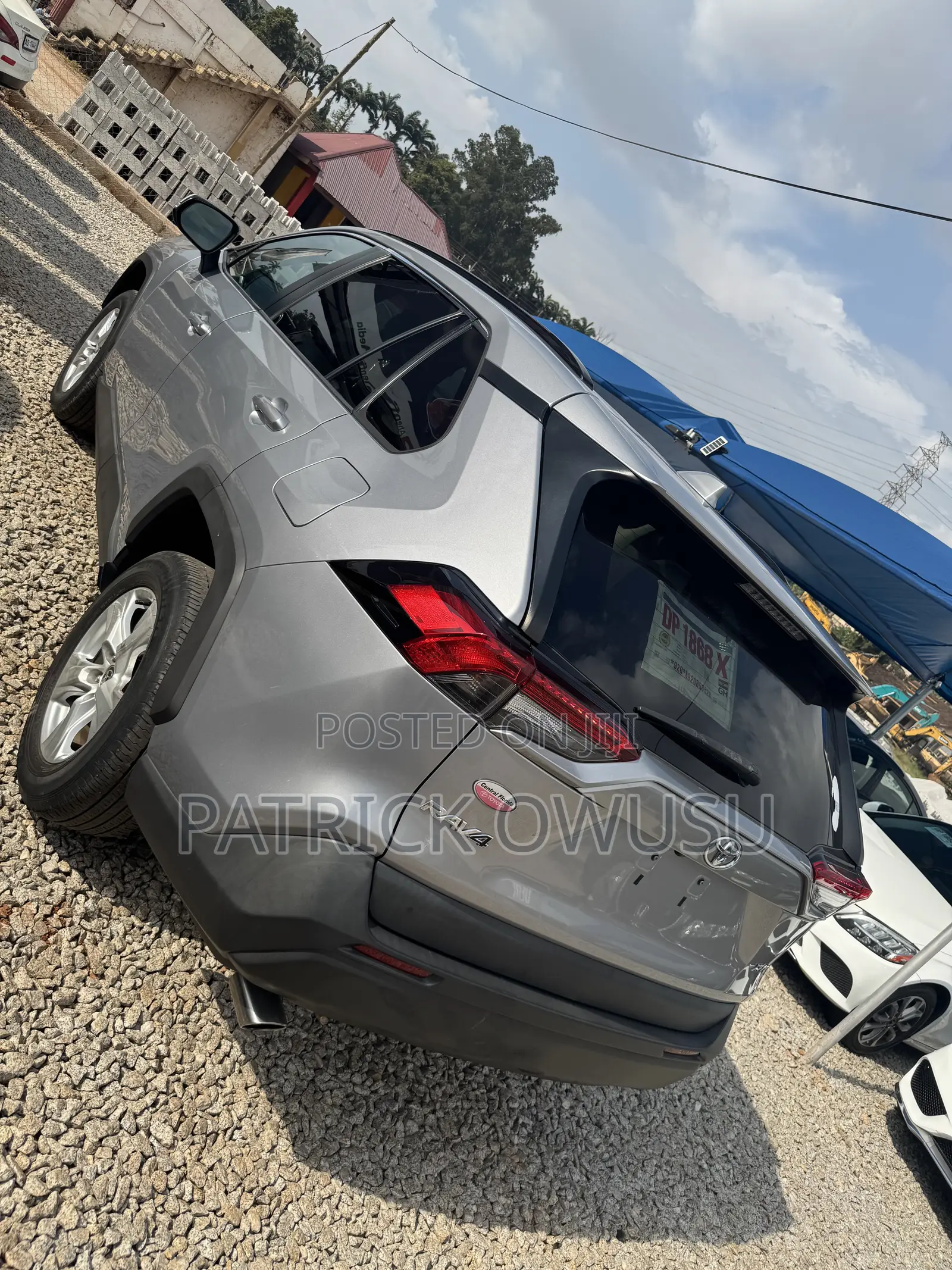 Toyota RAV4 2021 Silver
