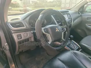 Mitsubishi L200 2018 Silver