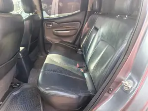 Mitsubishi L200 2018 Silver